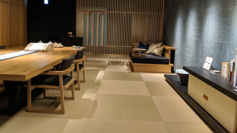 Traditional tatami room and lounge at Hoshinoya Tokyo, a luxury ryokan-style hotel in Japan with onsen and family-friendly amenities.